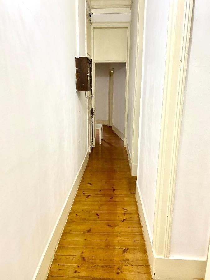 Nature Chiado 2- Cozy Little Double Room With Shared Bathroom リスボン エクステリア 写真